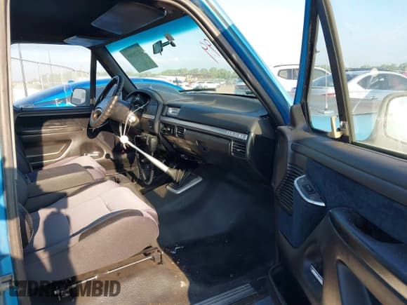 ✅ 1992 Ford F-150 S • VIN: 1FTEX15Y4NKA34363 • Lot: 43118399. Listed on IAAI with Not provided. Free auction sales archive from the USA and detailed vehicle history report at DreamBid. Image 5.