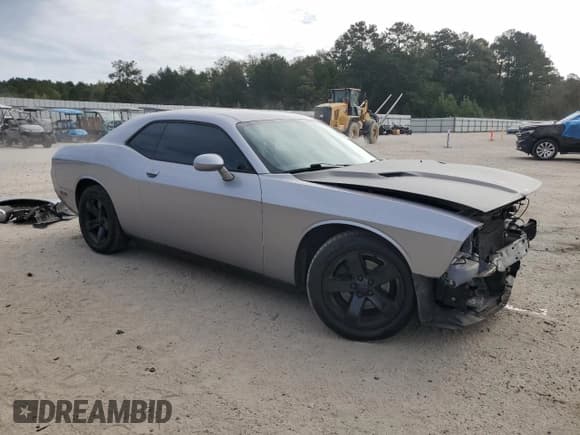 ✅ 2014 Dodge Challenger SXT • VIN: 2C3CDYAG5EH100422 • Lot: 74054424. Wystawiony na Copart z przebiegiem 154 259 mil. Bezpłatny archiwum sprzedaży aukcyjnych z USA i szczegółowy raport historii pojazdu na DreamBid. Zdjęcie 4.