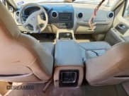 ✅ 2003 Ford Expedition Eddie Bauer • VIN: 1FMFU17L43LC20986 • Лот: 81780935. Опубликован ранее на Copart с пробегом 179 698 миль. Бесплатный доступ к архиву аукционных продаж из США и подробный отчёт об истории автомобиля на DreamBid. Изображение 8.