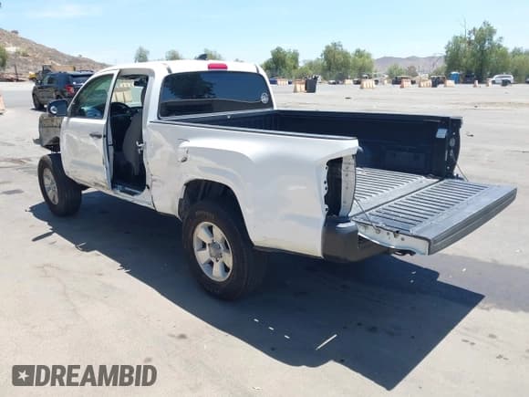 ✅ 2016 Toyota Tacoma SR • VIN: 5TFRX5GN0GX068205 • Lot: 42685064. Wystawiony na IAAI z przebiegiem 121 567 mil. Bezpłatny archiwum sprzedaży aukcyjnych z USA i szczegółowy raport historii pojazdu na DreamBid. Zdjęcie 3.