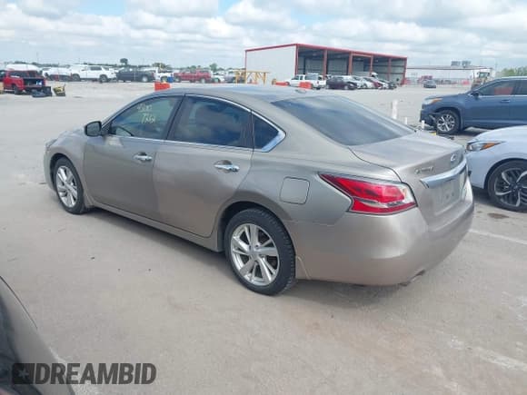 ✅ 2014 Nissan Altima S • VIN: 1N4AL3AP0EC103598 • Lot: 43007212. Wystawiony na IAAI z przebiegiem 125 248 mil. Bezpłatny archiwum sprzedaży aukcyjnych z USA i szczegółowy raport historii pojazdu na DreamBid. Zdjęcie 3.