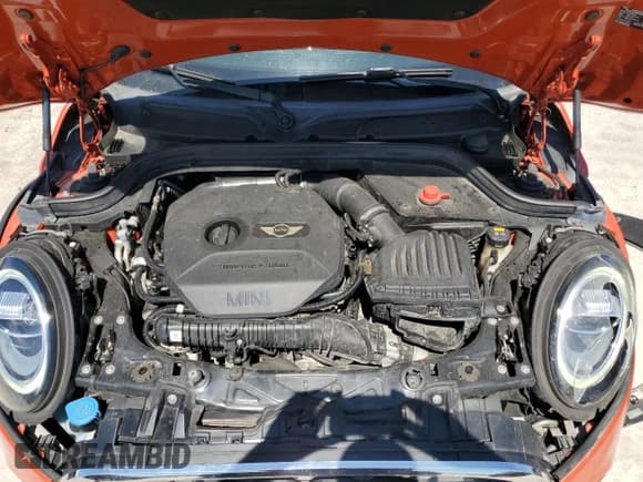 ✅ 2019 MINI Hardtop 4 Door Cooper S • VIN: WMWXU3C50K2H89284 • Lot: 70158995. Wystawiony na Copart z przebiegiem 121 833 mil. Bezpłatny archiwum sprzedaży aukcyjnych z USA i szczegółowy raport historii pojazdu na DreamBid. Zdjęcie 11.