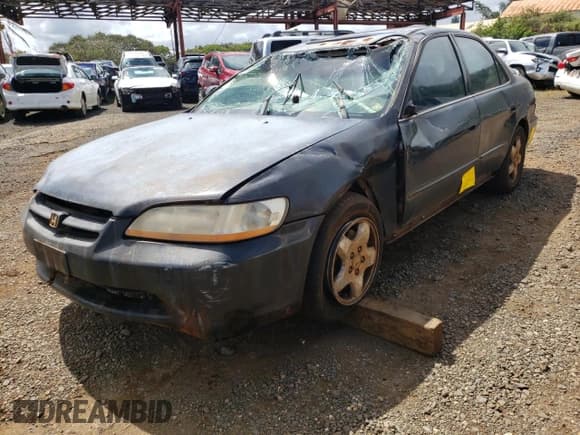 ✅ 2000 Honda Accord EX • VIN: 1HGCG1659YA072016 • Lot: 72097154. Listed on Copart with Not provided. Free auction sales archive from the USA and detailed vehicle history report at DreamBid. Image 1.