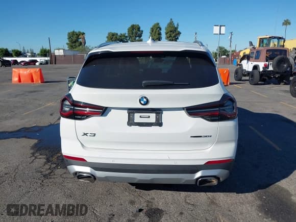 ✅ 2023 BMW X3 sDrive30i • VIN: 5UX43DP04P9P48289 • Lot: 43481807. Wystawiony na IAAI z przebiegiem 23 562 mil. Bezpłatny archiwum sprzedaży aukcyjnych z USA i szczegółowy raport historii pojazdu na DreamBid. Zdjęcie 16.