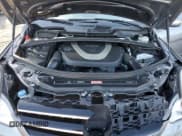 ✅ 2010 Mercedes-Benz R • VIN: 4JGCB6FB4AA102119 • Lot: 44354954. Wystawiony na Copart z przebiegiem 96 142 mil. Bezpłatny archiwum sprzedaży aukcyjnych z USA i szczegółowy raport historii pojazdu na DreamBid. Zdjęcie 12.