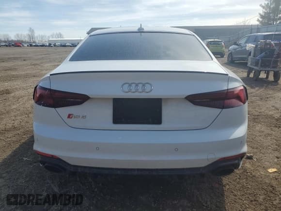 ✅ 2018 Audi RS 5 • VIN: WUAPWAF58JA905266 • Лот: 48929444. Опубликован ранее на Copart с пробегом 47 604 миль. Бесплатный доступ к архиву аукционных продаж из США и подробный отчёт об истории автомобиля на DreamBid. Изображение 6.