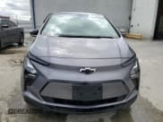 ✅ 2023 Chevrolet Bolt EV 2LT • VIN: 1G1FX6S04P4172047 • Lot: 52698854. Wystawiony na Copart z przebiegiem 24 223 mil. Bezpłatny archiwum sprzedaży aukcyjnych z USA i szczegółowy raport historii pojazdu na DreamBid. Zdjęcie 5.