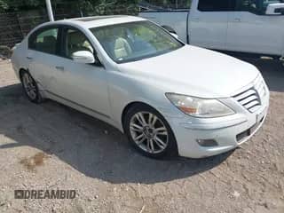 2011 Hyundai Genesis with VIN KMHGC4DF3BU128252, listed as a IAAI auction lot 42831309 with 222,226 mi miles and . Bid and sale history available at DreamBid. Image 1.