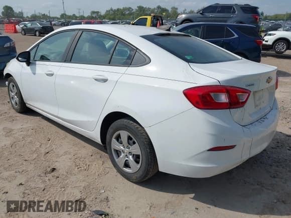 ✅ 2018 Chevrolet Cruze LS • VIN: 1G1BC5SM0J7193572 • Лот: 42962057. Опубликован ранее на IAAI с пробегом 69 958 миль. Бесплатный доступ к архиву аукционных продаж из США и подробный отчёт об истории автомобиля на DreamBid. Изображение 3.