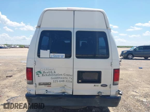 ✅ 2012 Ford Econoline Cargo Commercial • VIN: 1FTNS2EW8CDA92514 • Lot: 42455632. Wystawiony na IAAI z przebiegiem 280 019 mil. Bezpłatny archiwum sprzedaży aukcyjnych z USA i szczegółowy raport historii pojazdu na DreamBid. Zdjęcie 16.