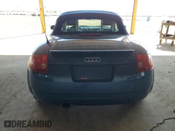 ✅ 2003 Audi TT • VIN: TRUTC28N731009718 • Lot: 82021075. Listed on Copart with 70,262 mi. Free auction sales archive from the USA and detailed vehicle history report at DreamBid. Image 6.