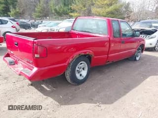 ✅ 1997 Chevrolet S-10 LS • VIN: 1GCCS19X0V8191327 • Лот: 41849156. Опубликован ранее на IAAI с пробегом 138 269 миль. Бесплатный доступ к архиву аукционных продаж из США и подробный отчёт об истории автомобиля на DreamBid. Изображение 4.