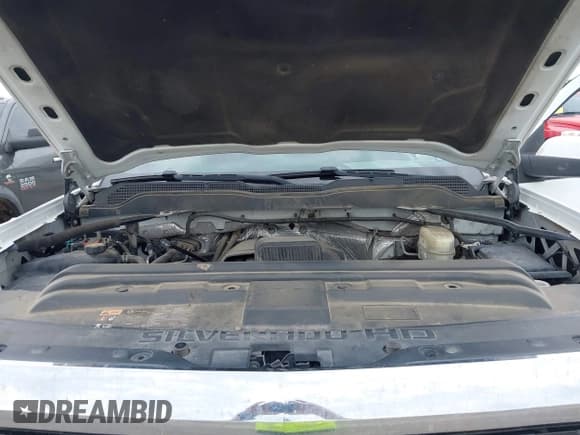 ✅ 2017 Chevrolet Silverado 2500HD LT • VIN: 1GC1KVEG6HF101957 • Lot: 42343984. Listed on IAAI with 313,934 mi. Free auction sales archive from the USA and detailed vehicle history report at DreamBid. Image 10.