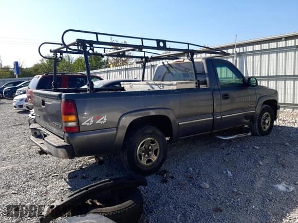 ✅ 2002 Chevrolet Silverado 1500 • VIN: 1GCEK14TX2Z224000 • Лот: 74755844. Опубликован ранее на Copart с пробегом 177 402 миль. Бесплатный доступ к архиву аукционных продаж из США и подробный отчёт об истории автомобиля на DreamBid. Изображение 3.