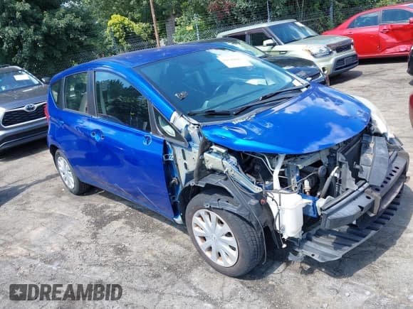 ✅ 2015 Nissan Note SR • VIN: 3N1CE2CP8FL359582 • Lot: 42799691. Listed on IAAI with 212,450 mi. Free auction sales archive from the USA and detailed vehicle history report at DreamBid. Image 1.