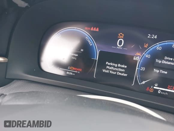 ✅ 2024 Toyota Crown XLE • VIN: JTDAAAAF8R3021149 • Lot: 42225940. Wystawiony na IAAI z przebiegiem 8 526 mil. Bezpłatny archiwum sprzedaży aukcyjnych z USA i szczegółowy raport historii pojazdu na DreamBid. Zdjęcie 15.