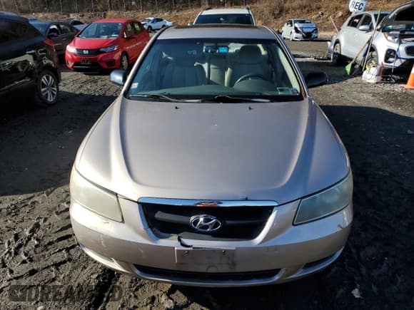 ✅ 2008 Hyundai Sonata GLS • VIN: 5NPET46C88H303550 • Lot: 81424584. Wystawiony na Copart z przebiegiem 186 410 mil. Bezpłatny archiwum sprzedaży aukcyjnych z USA i szczegółowy raport historii pojazdu na DreamBid. Zdjęcie 5.