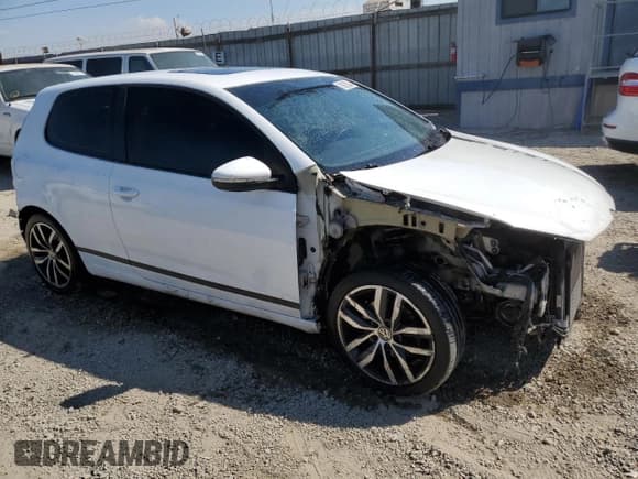 ✅ 2010 Volkswagen Golf • VIN: WVWBB7AJ3AW126192 • Лот: 70675094. Опубликован ранее на Copart с пробегом 148 588 миль. Бесплатный доступ к архиву аукционных продаж из США и подробный отчёт об истории автомобиля на DreamBid. Изображение 4.