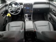 ✅ 2024 Hyundai Tucson XRT • VIN: KM8JF3DE2RU279270 • Lot: 84781335. Wystawiony na Copart z przebiegiem 14 933 mil. Bezpłatny archiwum sprzedaży aukcyjnych z USA i szczegółowy raport historii pojazdu na DreamBid. Zdjęcie 8.
