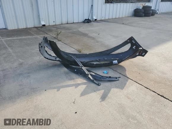 ✅ 2017 Buick LaCrosse Premium • VIN: 1G4ZR5SS3HU133540 • Lot: 68538594. Wystawiony na Copart z przebiegiem 133 812 mil. Bezpłatny archiwum sprzedaży aukcyjnych z USA i szczegółowy raport historii pojazdu na DreamBid. Zdjęcie 12.