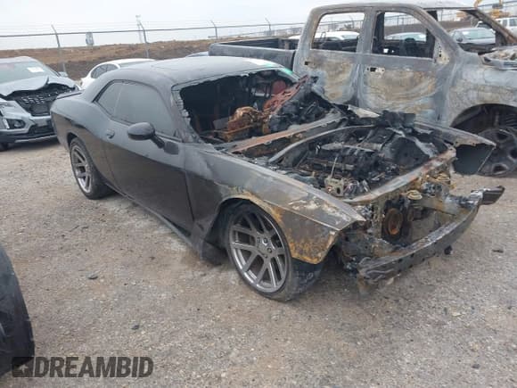 ✅ 2012 Dodge Challenger R/T Classic • VIN: 2C3CDYBT9CH226016 • Lot: 41561914. Wystawiony na IAAI z przebiegiem Nie podano. Bezpłatny archiwum sprzedaży aukcyjnych z USA i szczegółowy raport historii pojazdu na DreamBid. Zdjęcie 1.