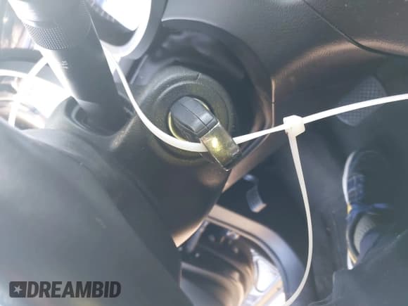 ✅ 2016 Chevrolet Equinox LTZ • VIN: 1GNALDEK4GZ100483 • Lot: 43785622. Listed on IAAI with 65,175 mi. Free auction sales archive from the USA and detailed vehicle history report at DreamBid. Image 11.