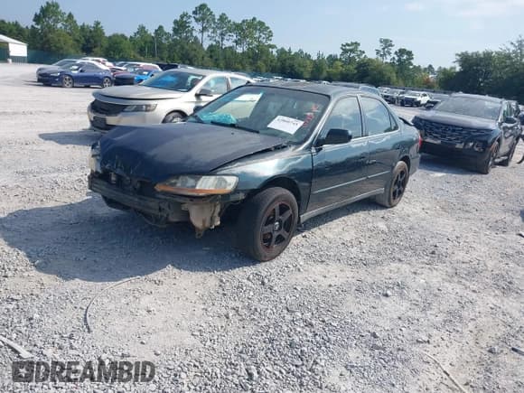✅ 2000 Honda Accord SE • VIN: 1HGCG5676YA067171 • Lot: 42800745. Listed on IAAI with 167,169 mi. Free auction sales archive from the USA and detailed vehicle history report at DreamBid. Image 18.