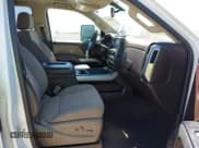 ✅ 2018 Chevrolet Silverado 2500HD LT • VIN: 1GC1KVEG0JF262469 • Lot: 41835871. Listed on IAAI with 122,228 mi. Free auction sales archive from the USA and detailed vehicle history report at DreamBid. Image 5.