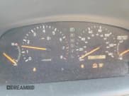 ✅ 2000 Lexus ES 300 • VIN: JT8BF28G4Y5100202 • Лот: 86711005. Опубликован ранее на Copart с пробегом 159 493 миль. Бесплатный доступ к архиву аукционных продаж из США и подробный отчёт об истории автомобиля на DreamBid. Изображение 9.