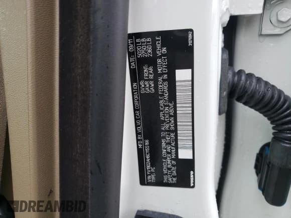 ✅ 2012 Volvo S80 3.0L • VIN: YV1902AH6C1155166 • Lot: 84281654. Listed on Copart with 96,643 mi. Free auction sales archive from the USA and detailed vehicle history report at DreamBid. Image 12.