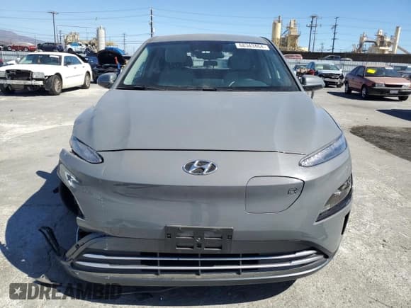 ✅ 2023 Hyundai Kona SE • VIN: KM8K23AG9PU183669 • Лот: 68343464. Опубликован ранее на Copart с пробегом 27 539 миль. Бесплатный доступ к архиву аукционных продаж из США и подробный отчёт об истории автомобиля на DreamBid. Изображение 5.