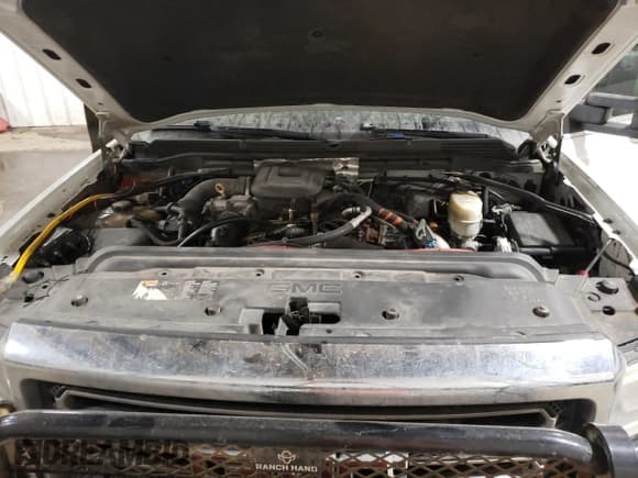 ✅ 2015 GMC Sierra 2500HD SLT • VIN: 1GT12ZE80FF600704 • Lot: 46069905. Listed on Copart with 256,330 mi. Free auction sales archive from the USA and detailed vehicle history report at DreamBid. Image 11.