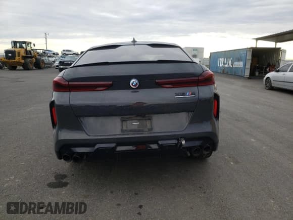 ✅ 2022 BMW X6 M • VIN: 5YMCY0C04N9M60676 • Lot: 38111444. Wystawiony na Copart z przebiegiem 37 135 mil. Bezpłatny archiwum sprzedaży aukcyjnych z USA i szczegółowy raport historii pojazdu na DreamBid. Zdjęcie 6.