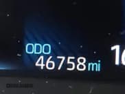 ✅ 2022 Toyota Corolla Hybrid LE • VIN: JTDEAMDE3NJ045628 • Lot: 43593704. Wystawiony na IAAI z przebiegiem 46 758 mil. Bezpłatny archiwum sprzedaży aukcyjnych z USA i szczegółowy raport historii pojazdu na DreamBid. Zdjęcie 16.