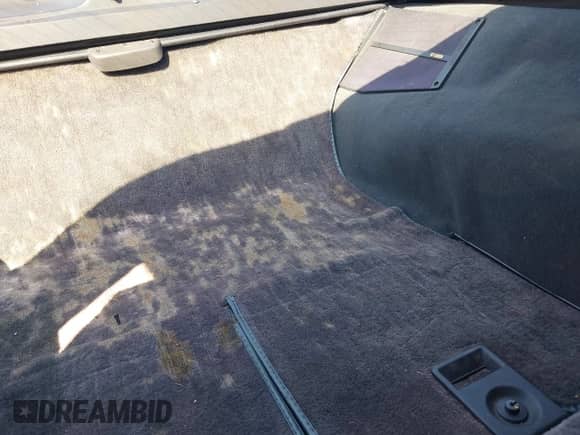 ✅ 1987 Chevrolet Corvette • VIN: 1G1YY2181H5108873 • Lot: 43511272. Wystawiony na IAAI z przebiegiem 84 434 mil. Bezpłatny archiwum sprzedaży aukcyjnych z USA i szczegółowy raport historii pojazdu na DreamBid. Zdjęcie 8.