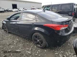 2013 Hyundai Elantra GLS с VIN KMHDH4AE7DU755152, выставлен на аукционе Copart как лот 87282285 с пробегом Не указан миль и Списание • Salvage title. История ставок и продаж доступна на DreamBid. Изображение 2.