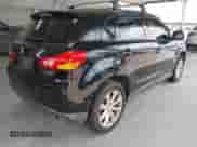 2013 Mitsubishi Outlander ES z VIN 4A4AP3AU4DE010566, wystawiony jako IAAI lot #43176886 z przebiegiem 172 162 mil mil oraz . Historia ofert i sprzedaży dostępna na DreamBid. Obrazek 4.