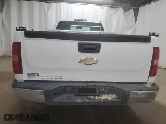 2008 Chevrolet Silverado 1500 Work Truck with VIN 1GCEC14C68E100786, listed as a Copart auction lot 61038145 with 165,357 mi miles and Clean title. Bid and sale history available at DreamBid. Image 6.