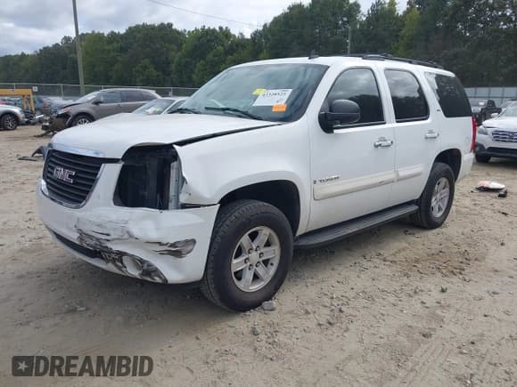 ✅ 2007 GMC Yukon SLE • VIN: 1GKFC13J87R369453 • Lot: 43328525. Listed on IAAI with 230,260 mi. Free auction sales archive from the USA and detailed vehicle history report at DreamBid. Image 18.