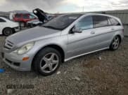 ✅ 2007 Mercedes-Benz R 3.5L • VIN: 4JGCB65E27A054558 • Lot: 74497484. Wystawiony na Copart z przebiegiem 186 039 mil. Bezpłatny archiwum sprzedaży aukcyjnych z USA i szczegółowy raport historii pojazdu na DreamBid. Zdjęcie 1.