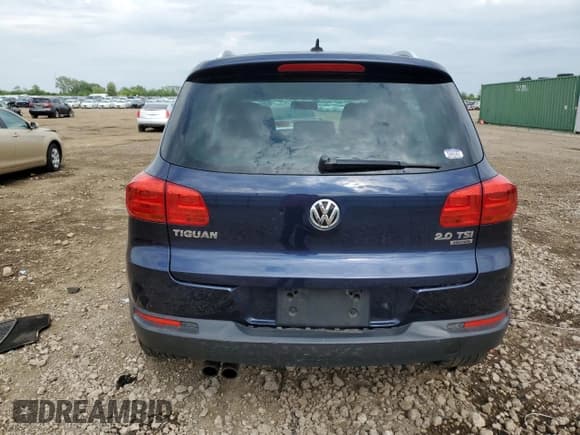 ✅ 2013 Volkswagen Tiguan SE • VIN: WVGBV7AX5DW531112 • Lot: 59178535. Listed on Copart with 122,962 mi. Free auction sales archive from the USA and detailed vehicle history report at DreamBid. Image 6.
