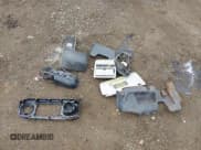 ✅ 2017 Toyota Tacoma SR • VIN: 5TFRX5GN8HX077669 • Лот: 41949088. Опубликован ранее на IAAI с пробегом 110 454 миль. Бесплатный доступ к архиву аукционных продаж из США и подробный отчёт об истории автомобиля на DreamBid. Изображение 12.