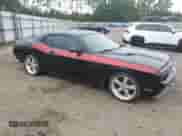 2013 Dodge Challenger R/T Classic z VIN 2C3CDYBT6DH511757, wystawiony jako Copart lot #66043334 z przebiegiem 175 539 mil mil oraz Szkoda całkowita • Salvage title. Historia ofert i sprzedaży dostępna na DreamBid. Obrazek 4.