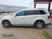 ✅ 2010 Mercedes-Benz GL 550 • VIN: 4JGBF8GE0AA590229 • Lot: 42662099. Wystawiony na IAAI z przebiegiem 181 917 mil. Bezpłatny archiwum sprzedaży aukcyjnych z USA i szczegółowy raport historii pojazdu na DreamBid. Zdjęcie 14.