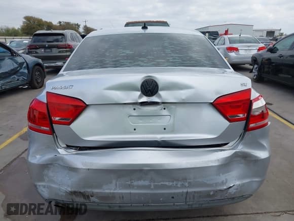 ✅ 2013 Volkswagen Passat SE • VIN: 1VWBP7A39DC034221 • Lot: 43707852. Listed on IAAI with 159,151 mi. Free auction sales archive from the USA and detailed vehicle history report at DreamBid. Image 19.