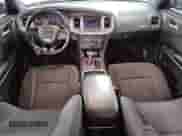 2019 Dodge Charger SXT z VIN 2C3CDXBG0KH707820, wystawiony jako Copart lot #86877725 z przebiegiem 93 824 mil mil oraz Czysty tytuł • Clean title. Historia ofert i sprzedaży dostępna na DreamBid. Obrazek 8.