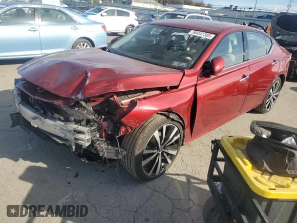 ✅ 2019 Nissan Altima Platinum • VIN: 1N4BL4FV2KC181880 • Лот: 90457385. Опубликован ранее на Copart с пробегом 90 365 миль. Бесплатный доступ к архиву аукционных продаж из США и подробный отчёт об истории автомобиля на DreamBid. Изображение 1.