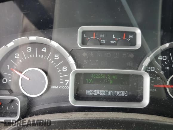 ✅ 2011 Ford Expedition XL • VIN: 1FMJU1G52BEF44792 • Лот: 60239245. Опубликован ранее на Copart с пробегом 162 250 миль. Бесплатный доступ к архиву аукционных продаж из США и подробный отчёт об истории автомобиля на DreamBid. Изображение 9.