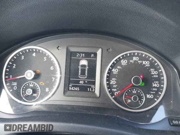 ✅ 2017 Volkswagen Tiguan S • VIN: WVGBV7AX7HK000183 • Lot: 43803104. Wystawiony na IAAI z przebiegiem 94 265 mil. Bezpłatny archiwum sprzedaży aukcyjnych z USA i szczegółowy raport historii pojazdu na DreamBid. Zdjęcie 7.