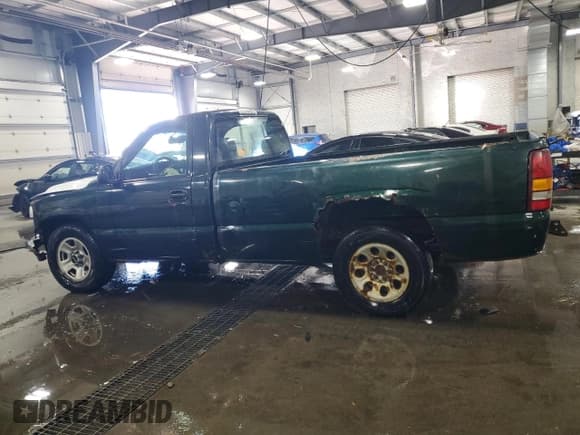 ✅ 2006 GMC Sierra 1500 Work Truck • VIN: 1GTEC14X36Z258043 • Lot: 91082445. Listed on Copart with 226,539 mi. Free auction sales archive from the USA and detailed vehicle history report at DreamBid. Image 2.